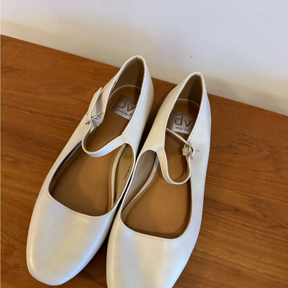 Dolce Vita Women's Reyes Ballet Flats